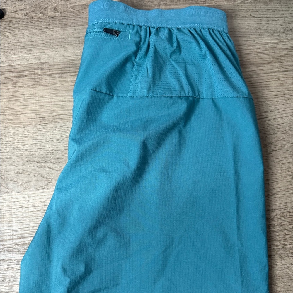 Nike Shorts - Picture 2 of 2